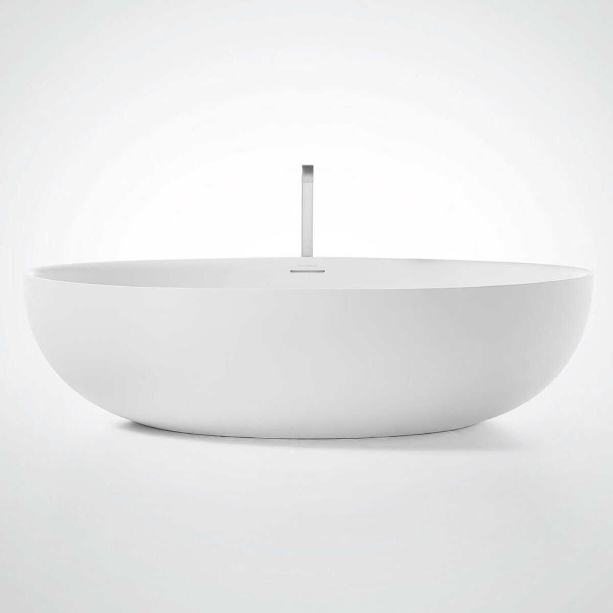 Claybrook Ellipse Bath 1800 White 3347000191 | Winning Appliances