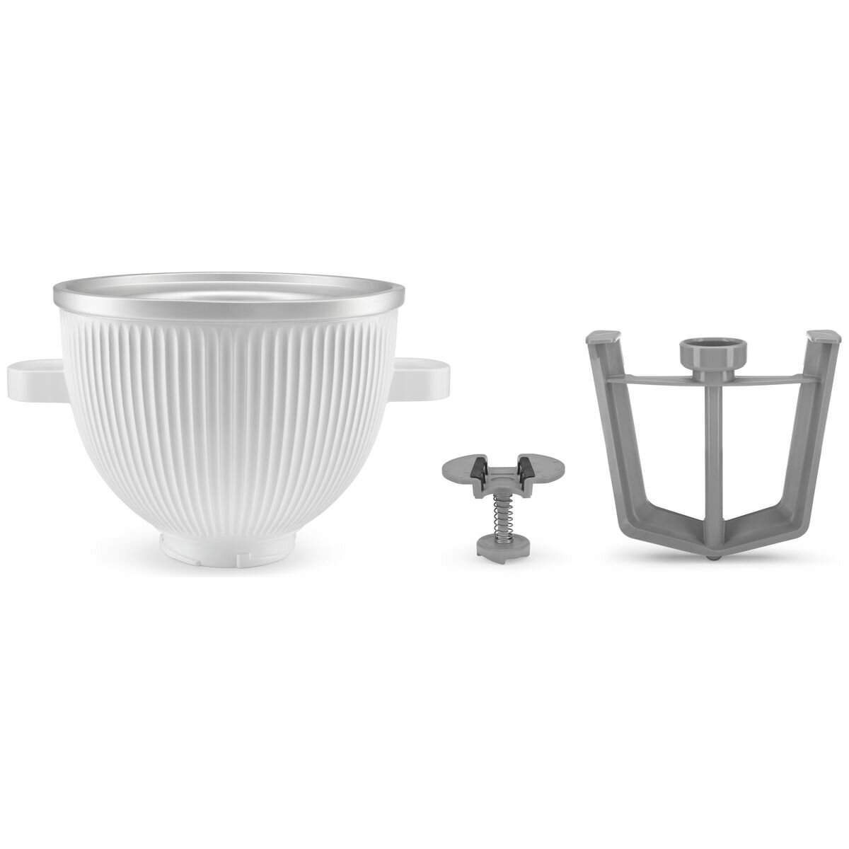 Cream attachment on mixer outlet