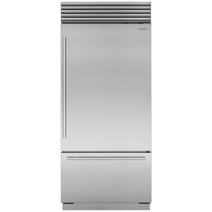 Sub-Zero Classic 640L Bottom Mount Fridge with Internal Dispenser and Tubular Handles - Right Hinge