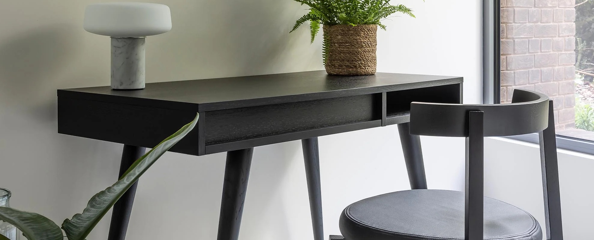 Elegant desks with impeccable functionality