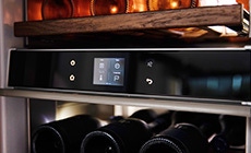 Brand Page - V-Zug - Category - Wine Cabinets USPs 1 Image