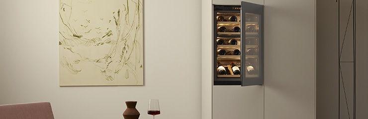 Brand Page - V-Zug - Category - Wine Cabinets Image