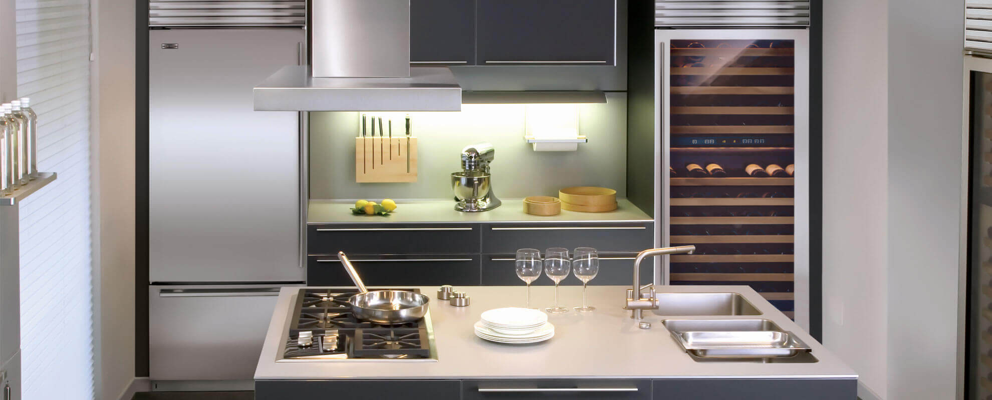 "Bottom-Mount" Convenience