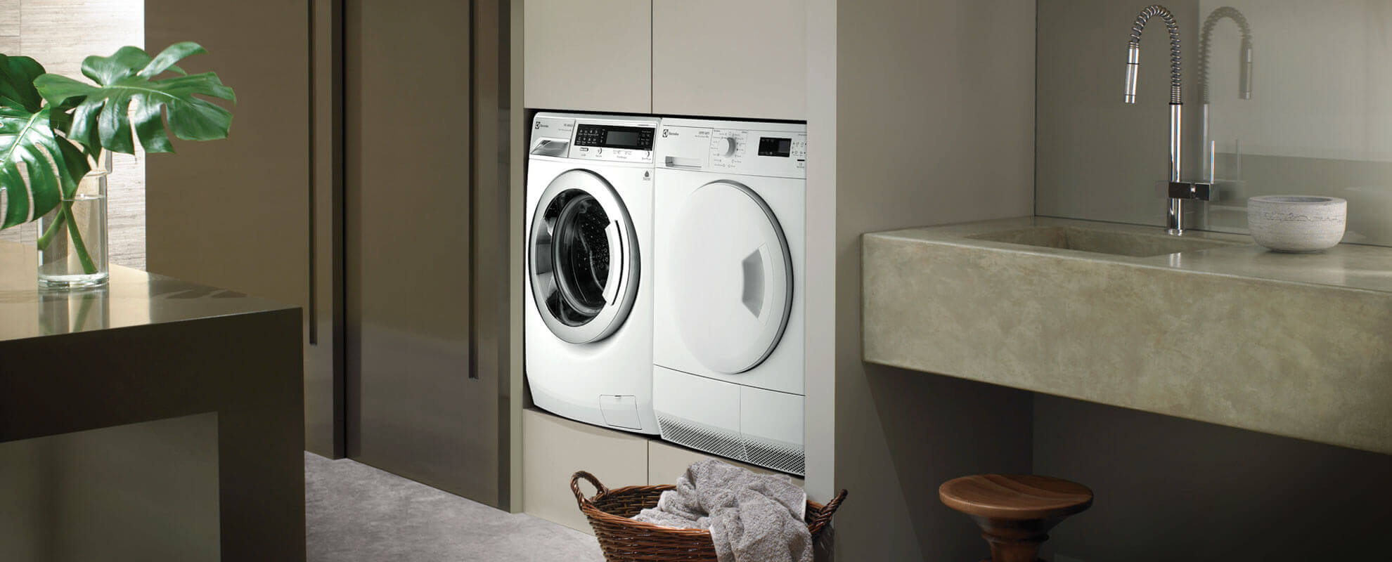 <span>Effortless</span> Clothes Care